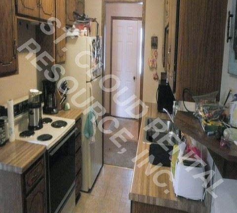 3rd image of 1505 31st Ave N