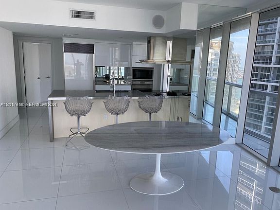 3rd image of 495 Brickell Ave APT 2902