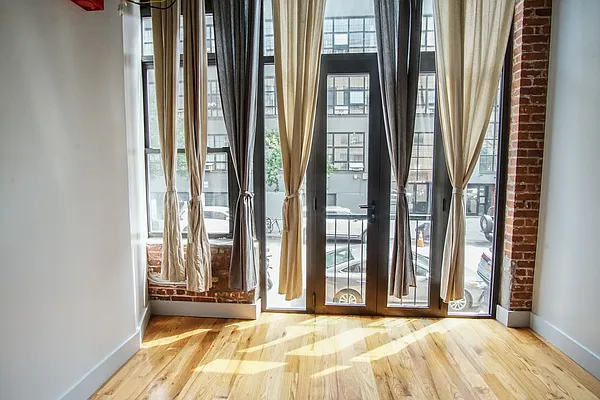 Rented by Lofts and Flats LLC | media 5