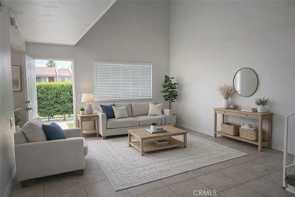 3 bed, 1200 sqft, $2,595 — Photo 1