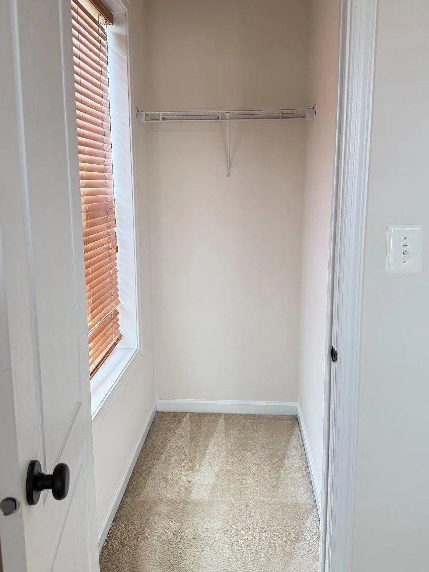 4 bed, 3.5 bath, 1966 sqft, $3,500 — Photo 3