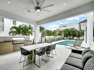 718 S Lake Ave, Delray Beach, FL 33483