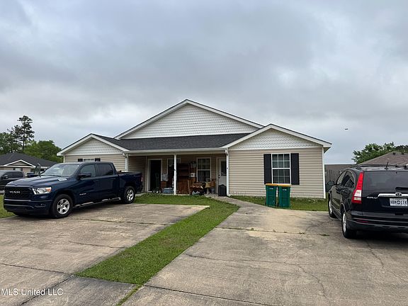 2nd image of 15130 Deer Creek Dr