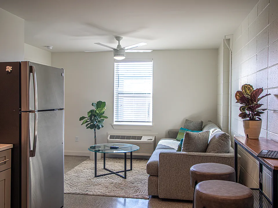 Studio Arms Apartments