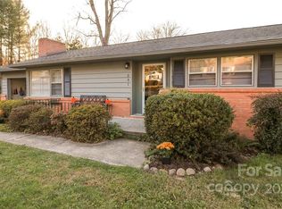 231 Lyndale Rd, Hendersonville, NC 28739