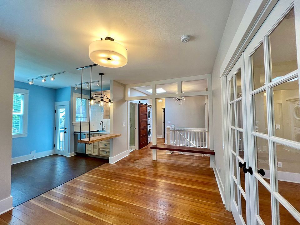 1st image of 8852 SE 10th Ave #B