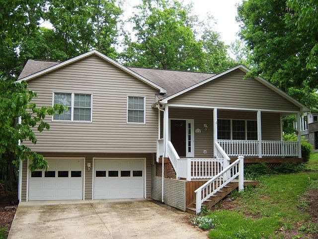 1st image of 430 Passage Ln