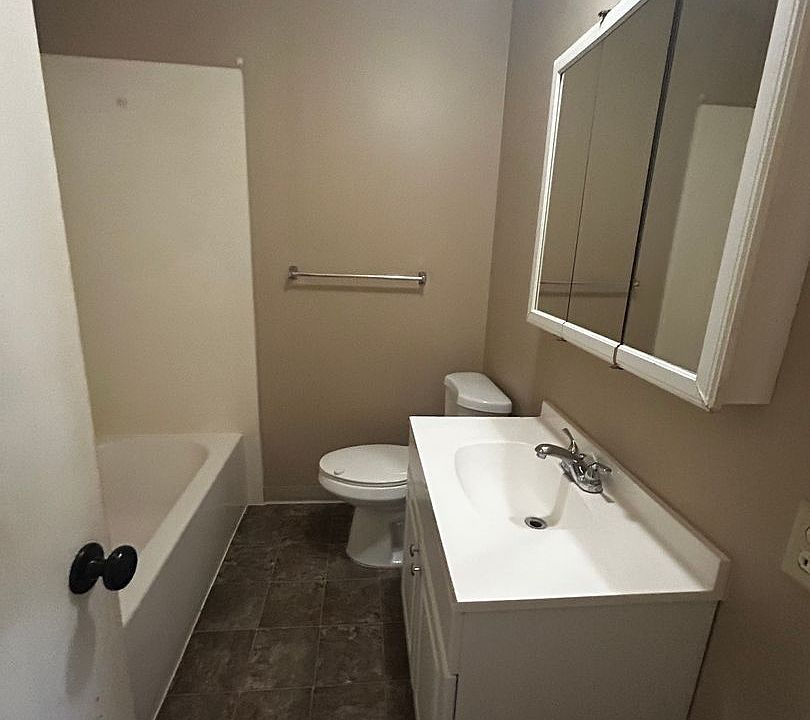 1st image of 333 Poplar St APT 12