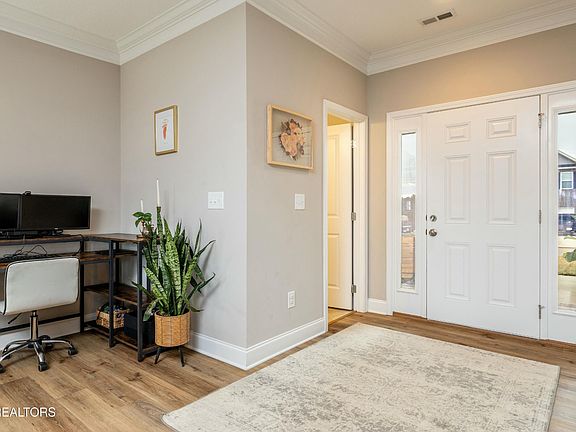 5th image of 3006 Dominion Dr