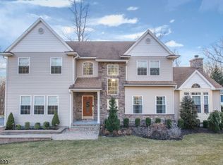 195 Indian Rd, Wayne, NJ 07470