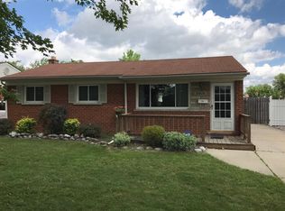 30626 Palmer Rd, Westland, MI 48186