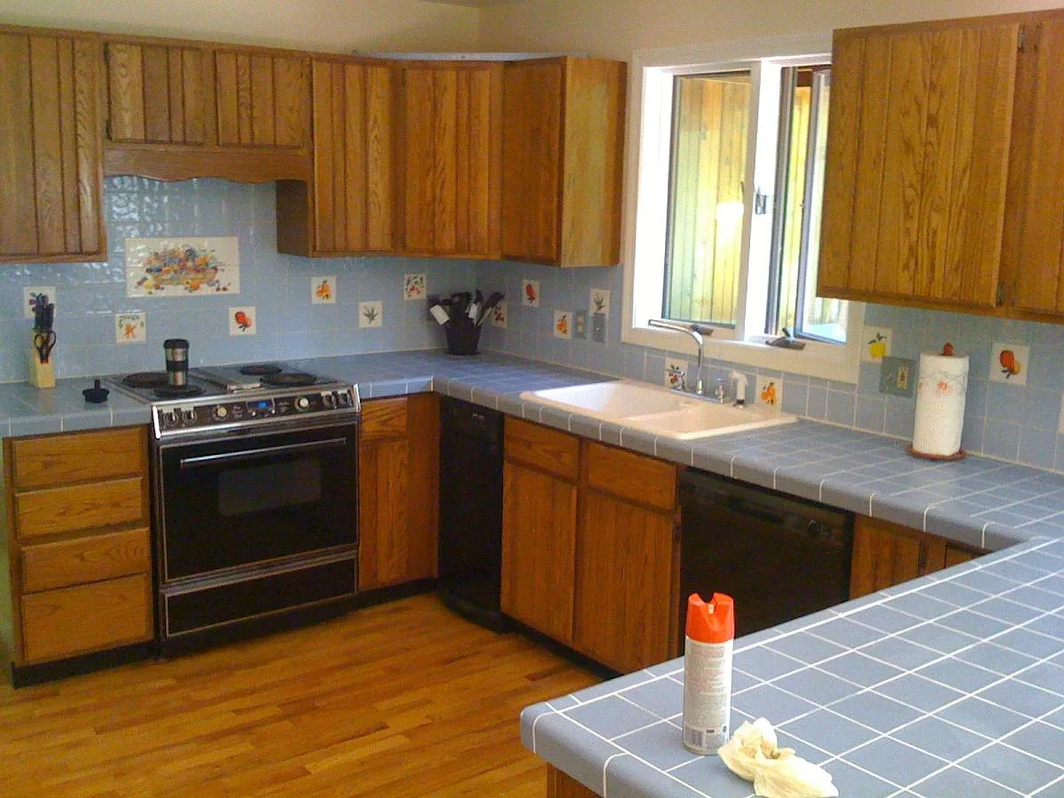 205 Belgo Road — Photo 2
