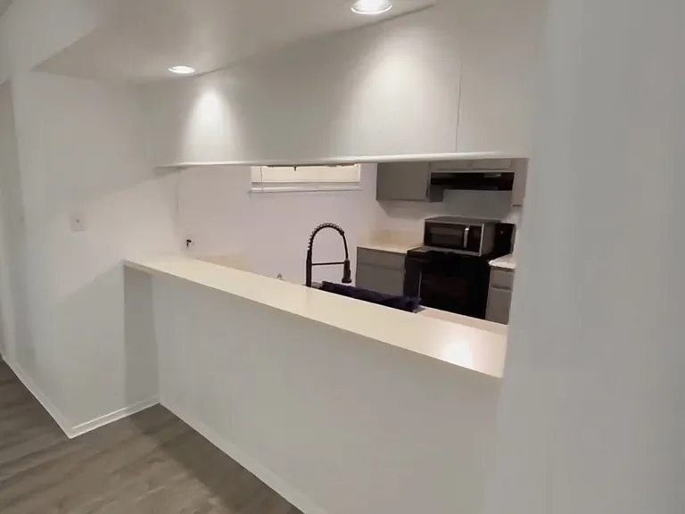 3982 Crayrich Cir #3982 — Photo 3