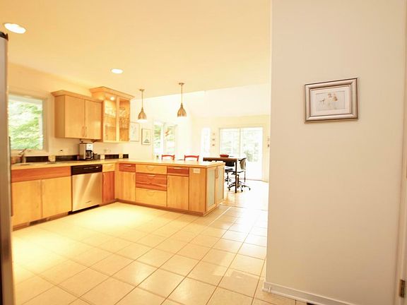 5th image of 11967 Mistral Ln