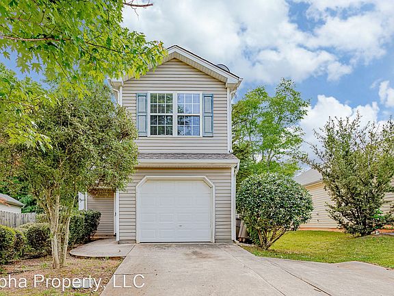 2nd image of 608 Bywater Pl