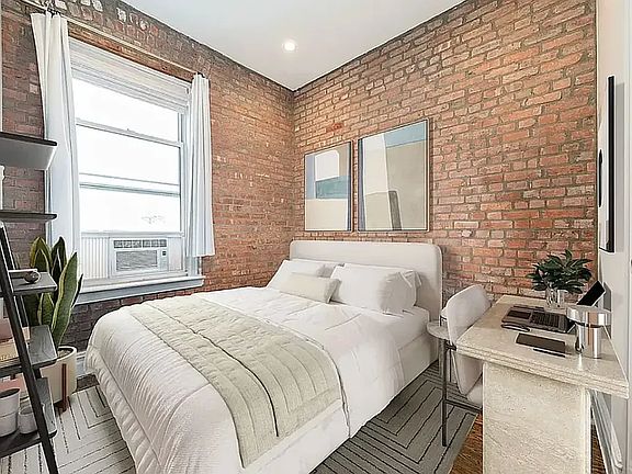4th image of 145 W 10th St APT 2-A