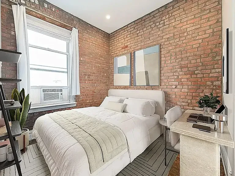 145 W 10th St #2-A — Photo 4