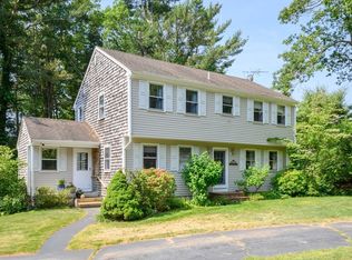7 Lee Dr, Plymouth, MA 02360
