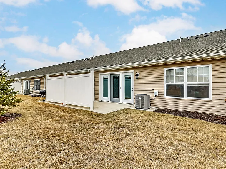 7080 Triumph Ln #9 — Photo 35