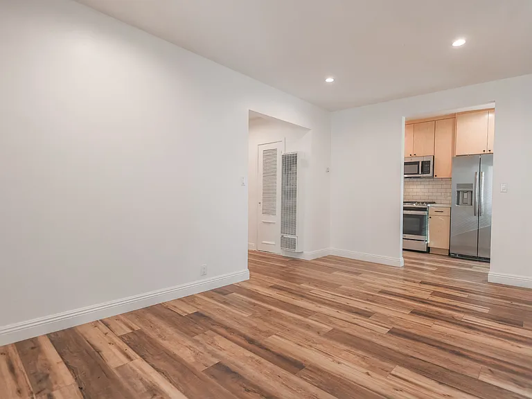 923 1/2 N Stanley Ave #923-1/2 — Photo 9