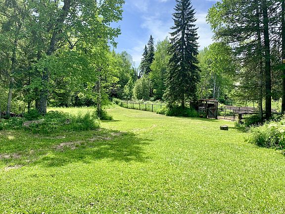 4th image of 150 Cowgirl Ln