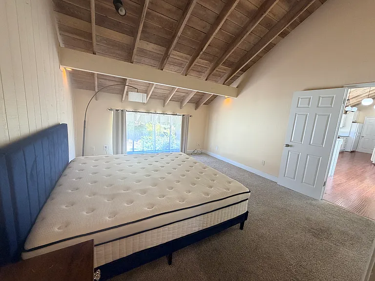 115 Wingfoot Ct — Photo 6
