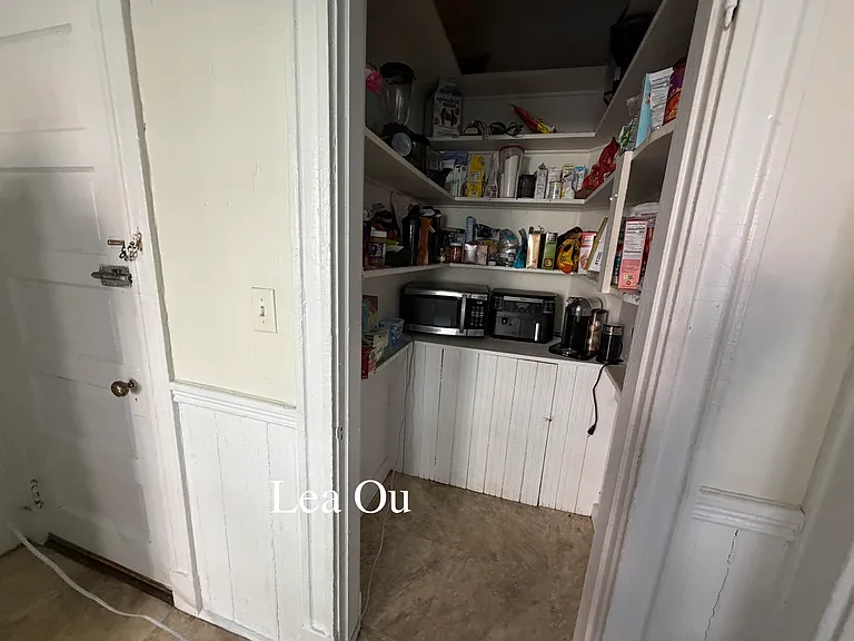 11 Mount Hood Rd #1 — Photo 9