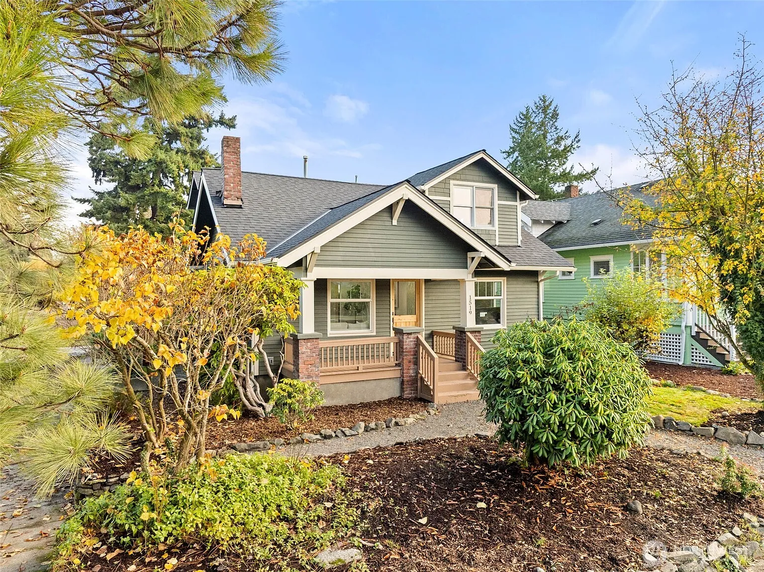 1519 N Alder Street photo 1