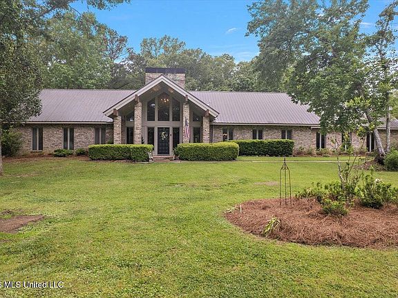 2nd image of 33169 Attala Hwy
