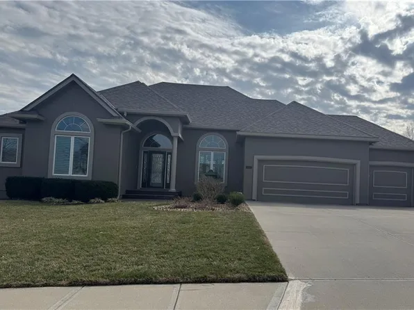 2905 SW Muir Dr, Lees Summit, MO 64081