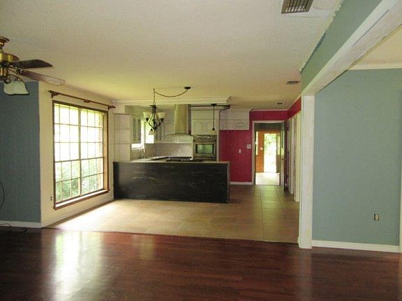 2nd image of 32 Faith Ln