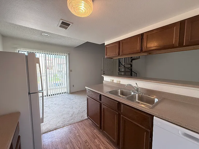 Woodstone Village Apartments — Photo 12