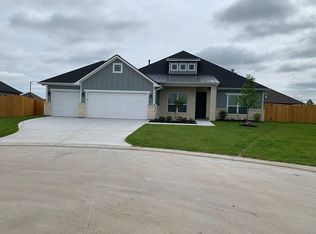2915 Captain Ct, Bryan, TX 77808