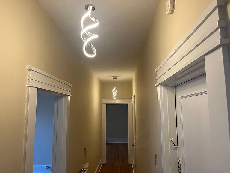 1861 Poplar Ave #5 — Photo 19