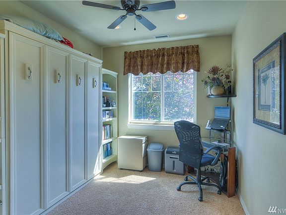 4th image of 4811 Bend Dr NE