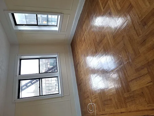 Rented by Lang Realty LLC | media 14