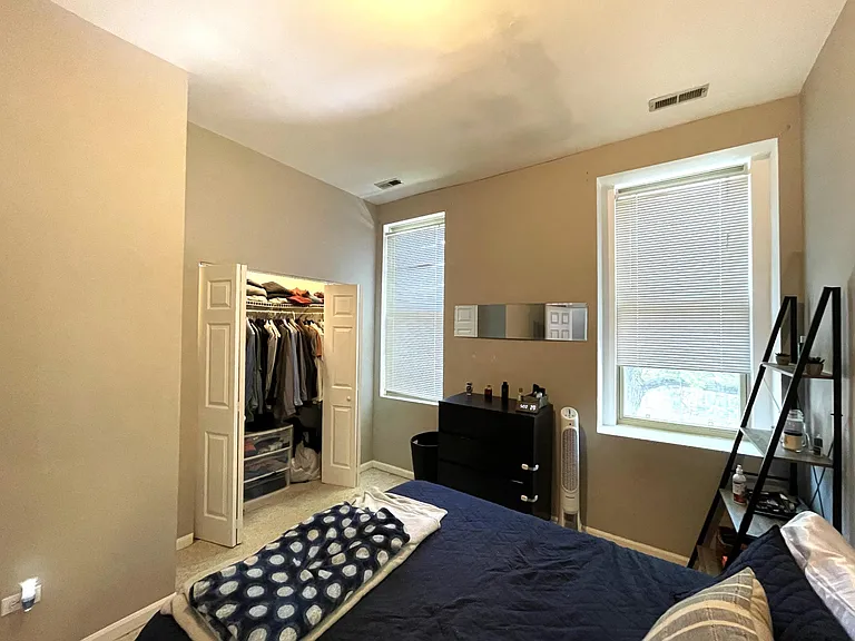 744 N Wolcott Ave #2F — Photo 14