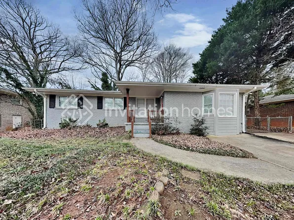 954 Pine Roc Way, Stone Mountain, GA 30083