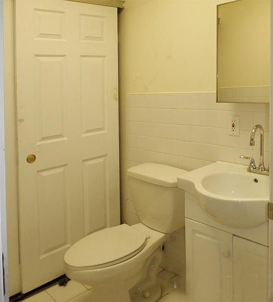 1st image of 460 Midland Ave