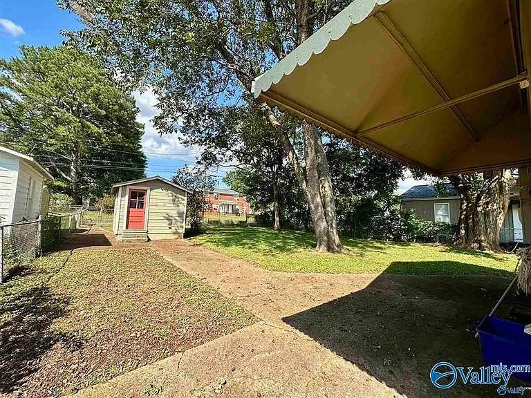 1529 McKinley Ave NE — Photo 17