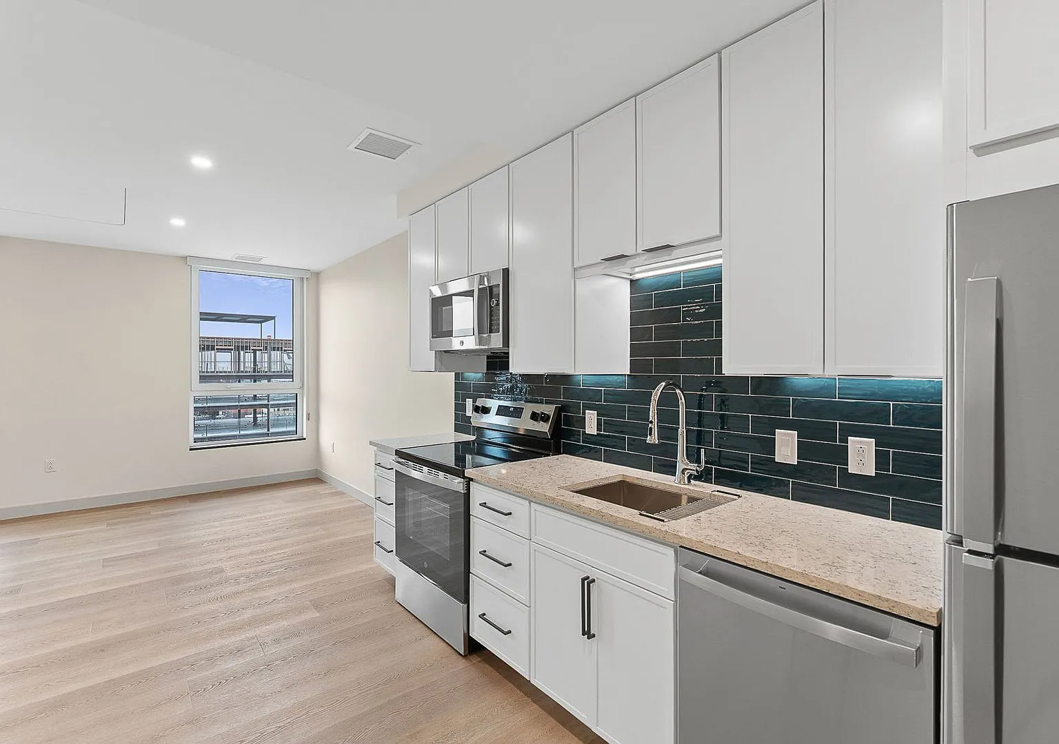 Bank Street Apartments at Burlington Square — Photo 1