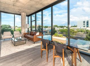 2200 N Washtenaw Ave #1, Chicago, IL 60647