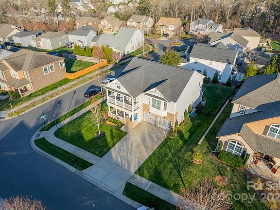 2nd image of 1160 McKee Farm Ln