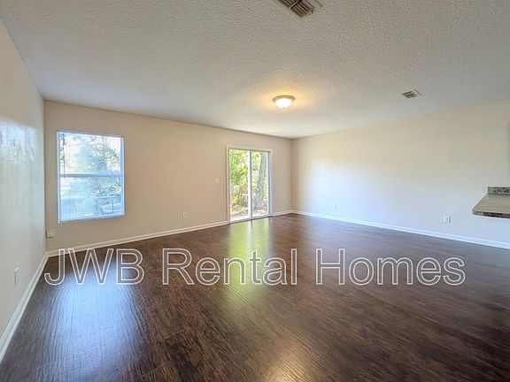 4th image of 6501 Timmerman Ct