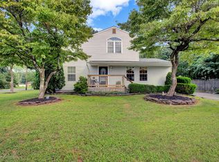 32 Arlyn Dr, Howell, NJ 07731