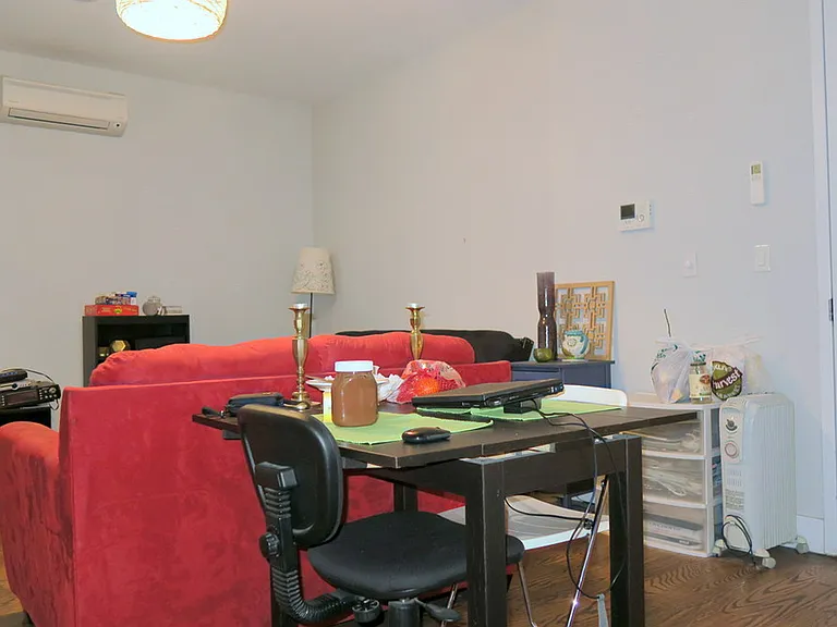 112 Manhattan Ave #3R — Photo 18