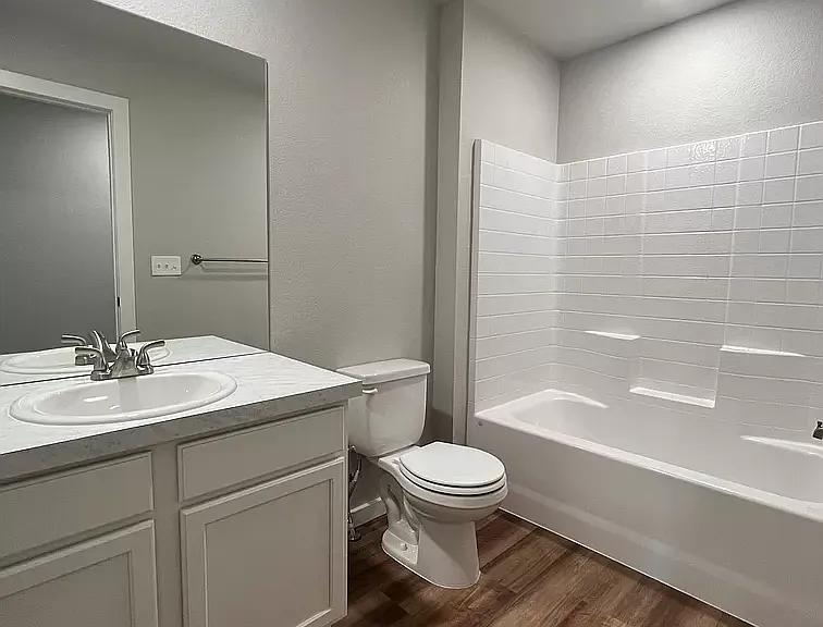 3655 Ronald Reagan Ave — Photo 37