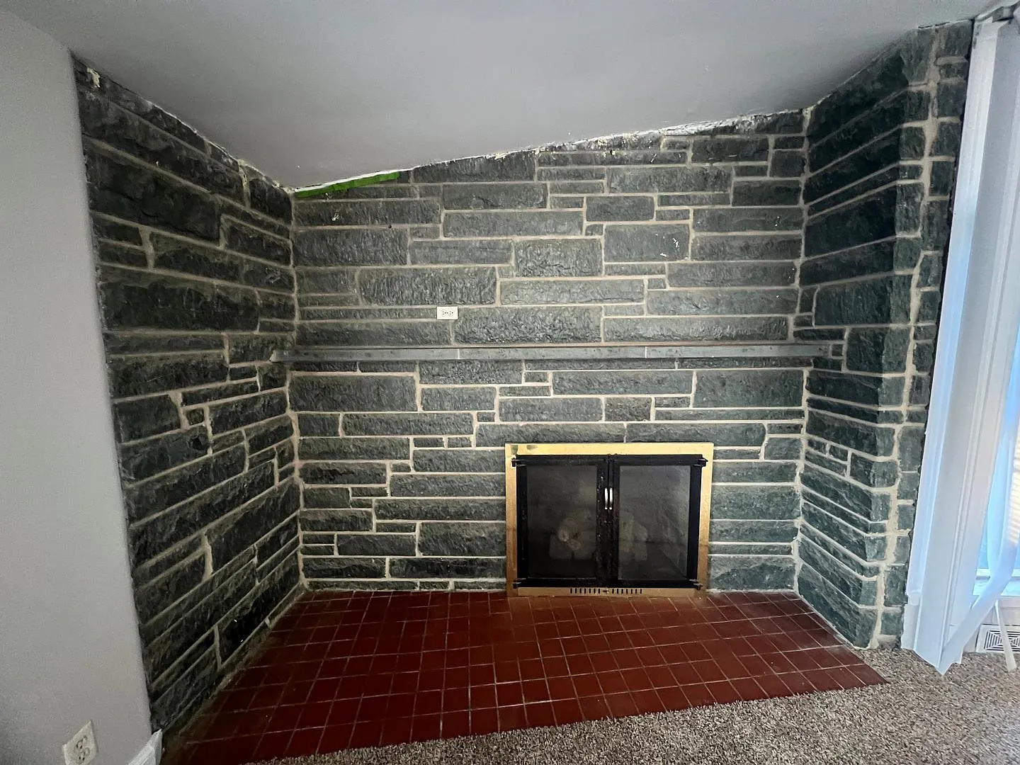 One Story House with Finished Basement — Photo 4