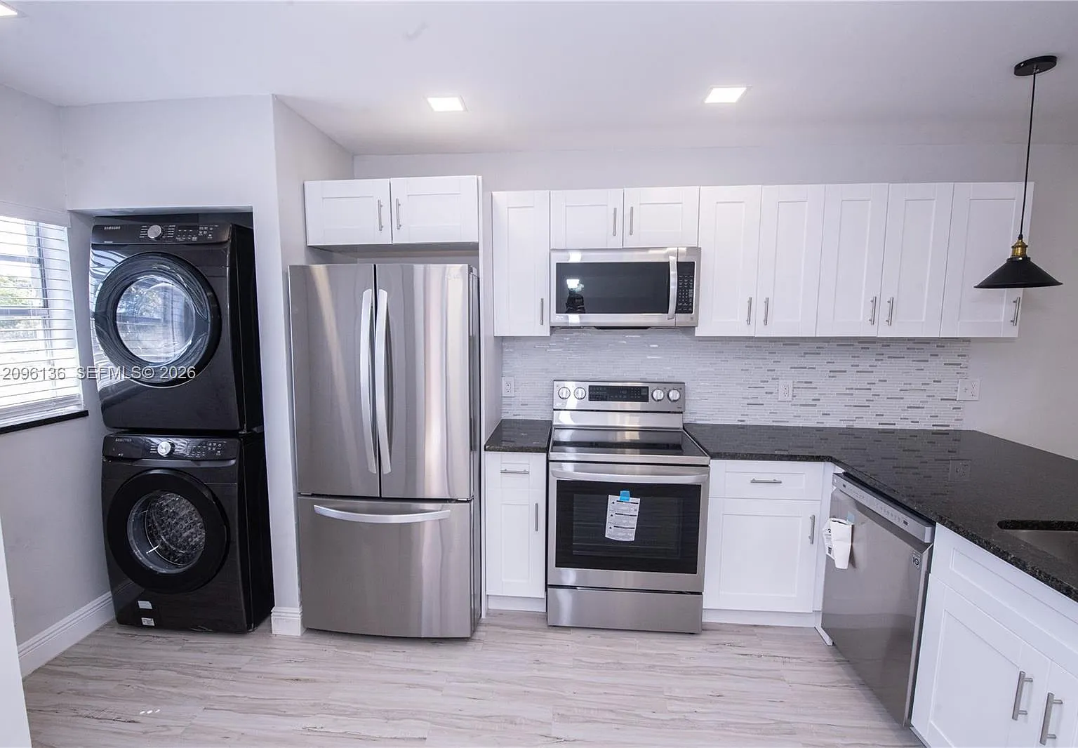 Lago Del Rey Condo — Photo 4