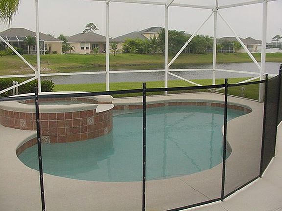 2nd image of 500 NW Fetterbush Way